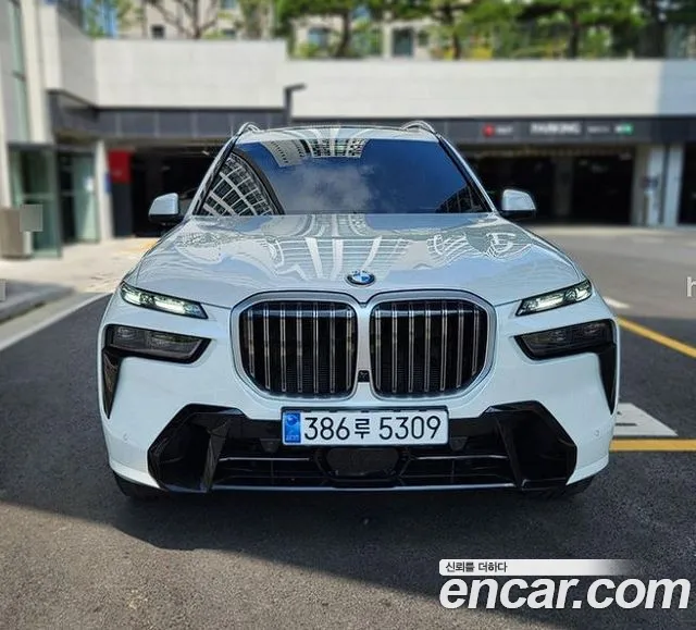 BMW X7 2025 1